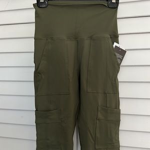 NWT olive Green (Glyder color Moss) cargo leggings